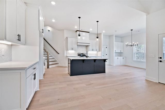 8 Kinross Drive, Bella Vista, AR 72715