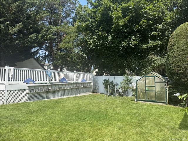 238 Laclede Avenue, Uniondale, NY 11553