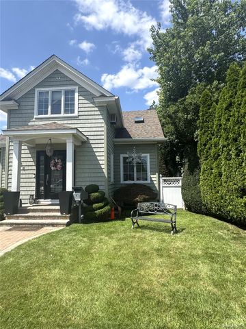 238 Laclede Avenue, Uniondale, NY 11553