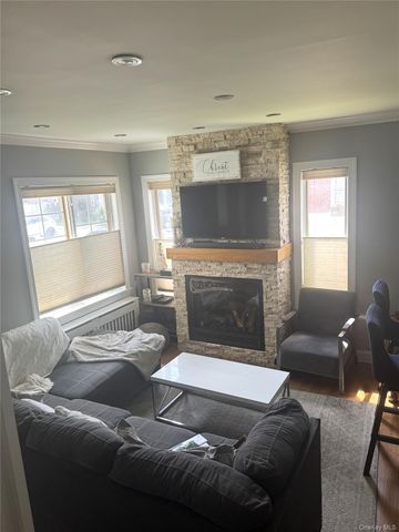 238 Laclede Avenue, Uniondale, NY 11553