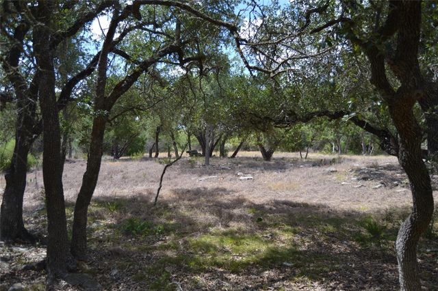 270 Gant RD, Dripping Springs, TX 78620