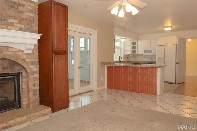 2111 Chatport Road, Oakville, MO 63129