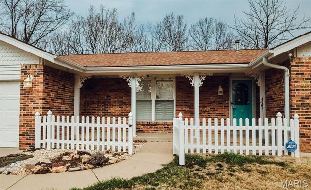 2111 Chatport Road, Oakville, MO 63129