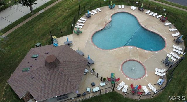 2111 Chatport Road, Oakville, MO 63129