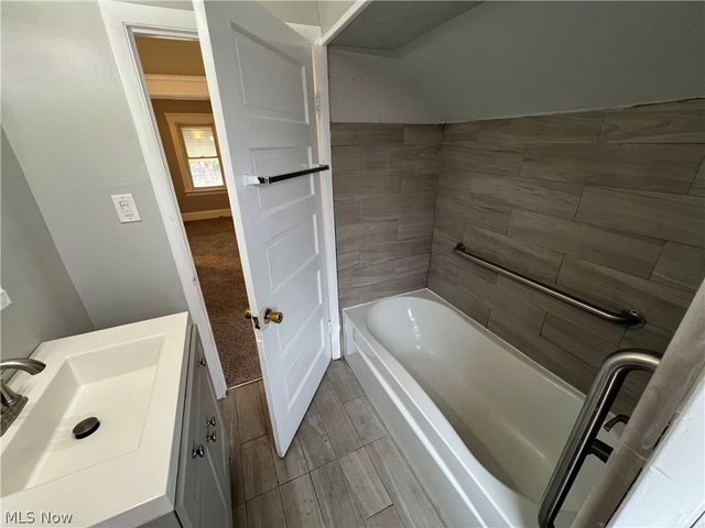 3637 E 104th Street, Cleveland, OH 44105