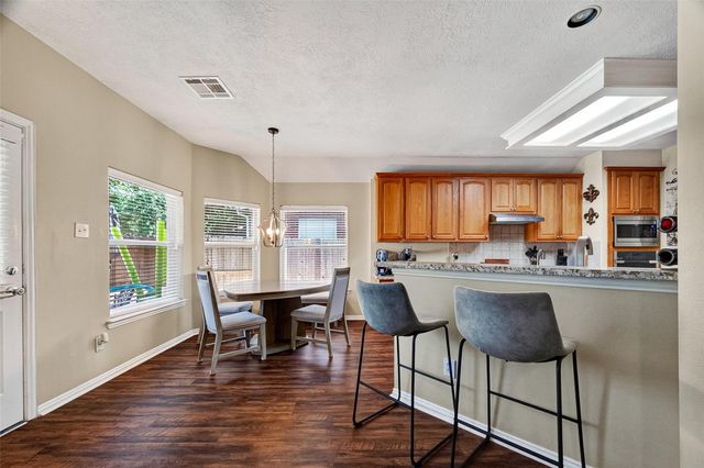 3115 Millbrook Drive, Pearland, TX 77584