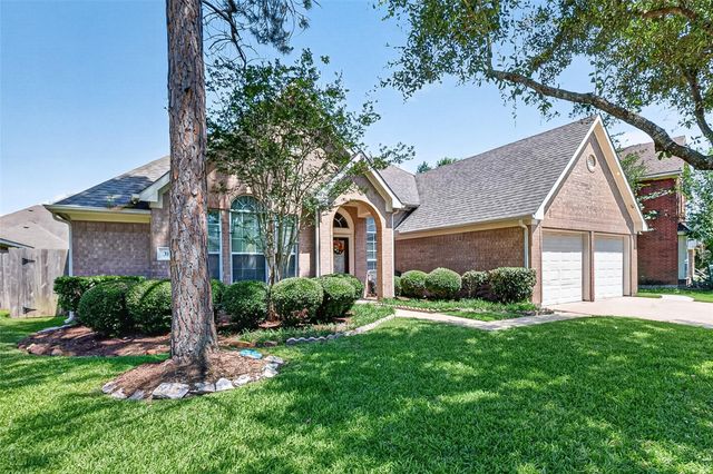 3115 Millbrook Drive, Pearland, TX 77584