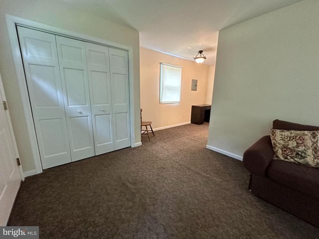 246 CENTER RD, Elmer, NJ 08318