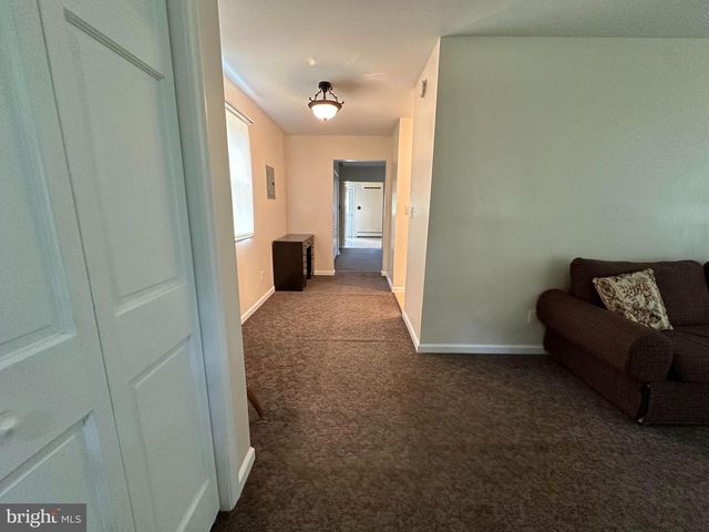 246 CENTER RD, Elmer, NJ 08318
