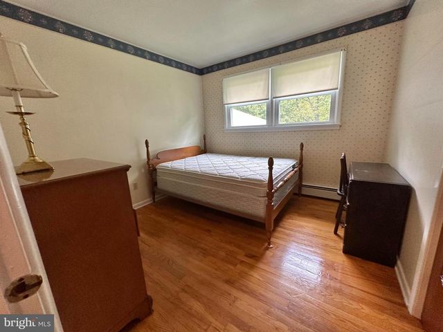 246 CENTER RD, Elmer, NJ 08318