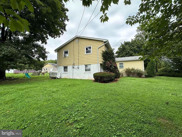246 CENTER RD, Elmer, NJ 08318