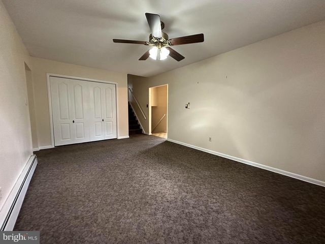 246 CENTER RD, Elmer, NJ 08318