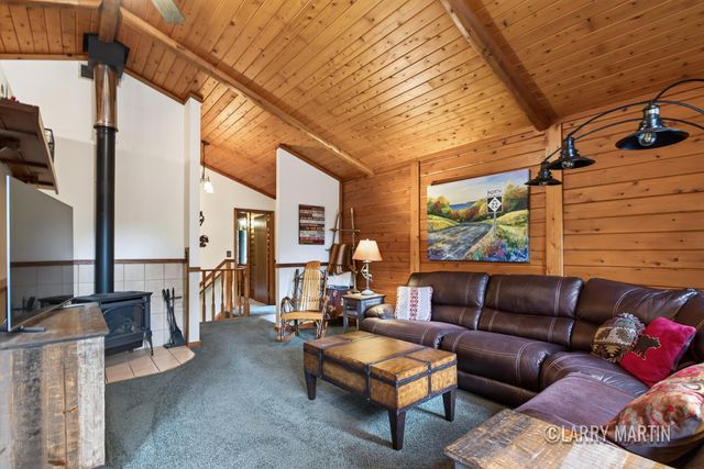 1895 W Lakewood Boulevard, Holland, MI 49424