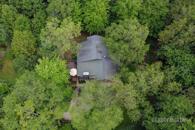 1895 W Lakewood Boulevard, Holland, MI 49424