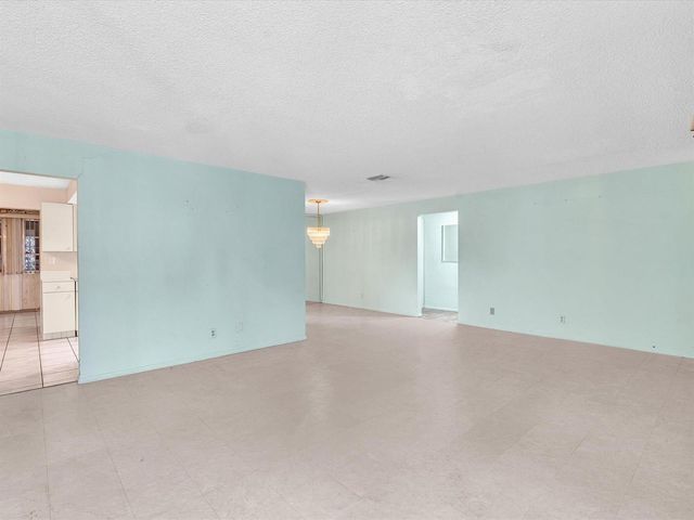 4514 NW 43rd Terrace, Tamarac, FL 33319
