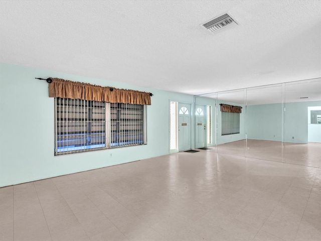 4514 NW 43rd Terrace, Tamarac, FL 33319
