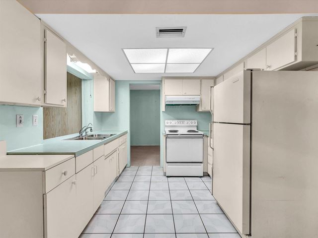 4514 NW 43rd Terrace, Tamarac, FL 33319