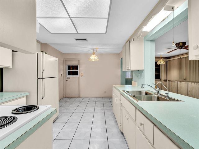 4514 NW 43rd Terrace, Tamarac, FL 33319