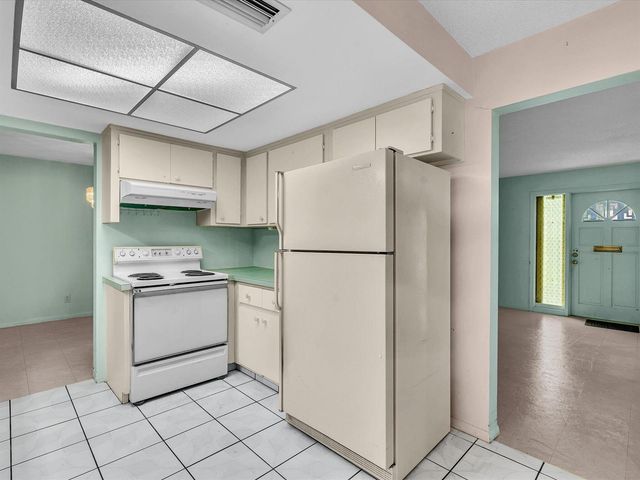 4514 NW 43rd Terrace, Tamarac, FL 33319