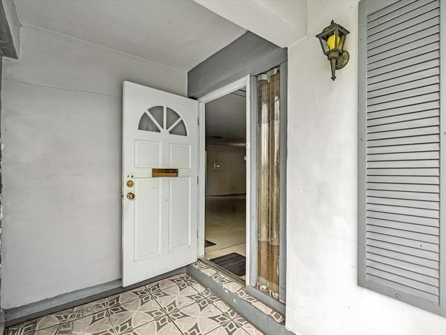 4514 NW 43rd Terrace, Tamarac, FL 33319