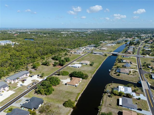 182 BOUNDARY BOULEVARD B, Rotonda West, FL 33947