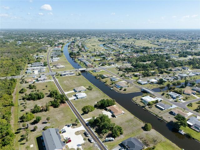 182 BOUNDARY BOULEVARD B, Rotonda West, FL 33947