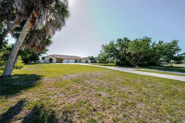 182 BOUNDARY BOULEVARD B, Rotonda West, FL 33947