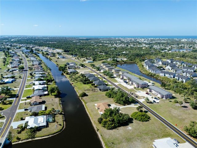 182 BOUNDARY BOULEVARD B, Rotonda West, FL 33947