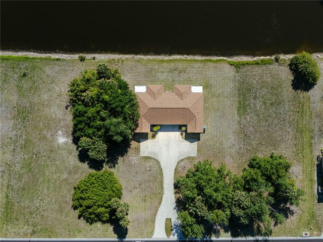 182 BOUNDARY BOULEVARD B, Rotonda West, FL 33947