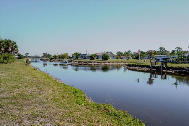 182 BOUNDARY BOULEVARD B, Rotonda West, FL 33947