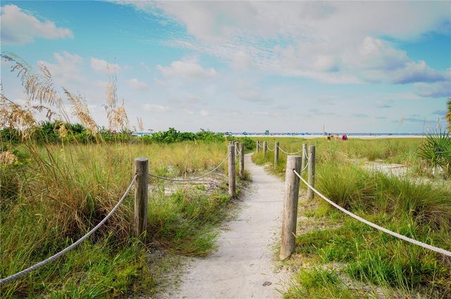 182 BOUNDARY BOULEVARD B, Rotonda West, FL 33947