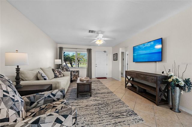 182 BOUNDARY BOULEVARD B, Rotonda West, FL 33947