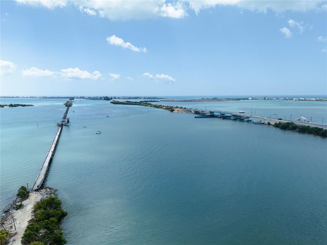 182 BOUNDARY BOULEVARD B, Rotonda West, FL 33947