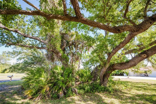 182 BOUNDARY BOULEVARD B, Rotonda West, FL 33947