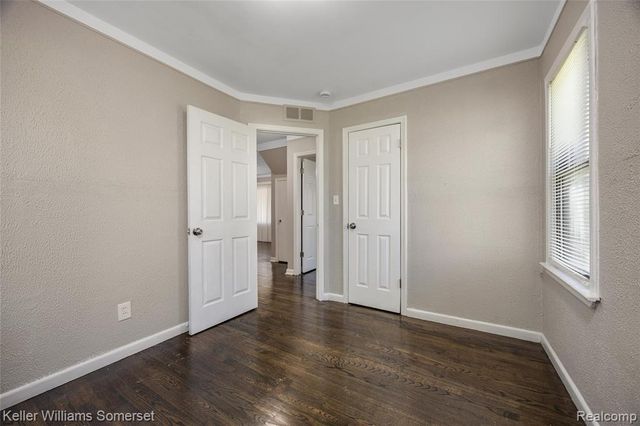 8289 Ford Avenue, Warren, MI 48089