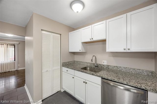 8289 Ford Avenue, Warren, MI 48089