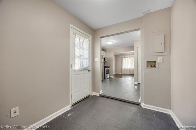8289 Ford Avenue, Warren, MI 48089