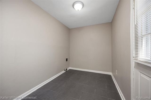 8289 Ford Avenue, Warren, MI 48089