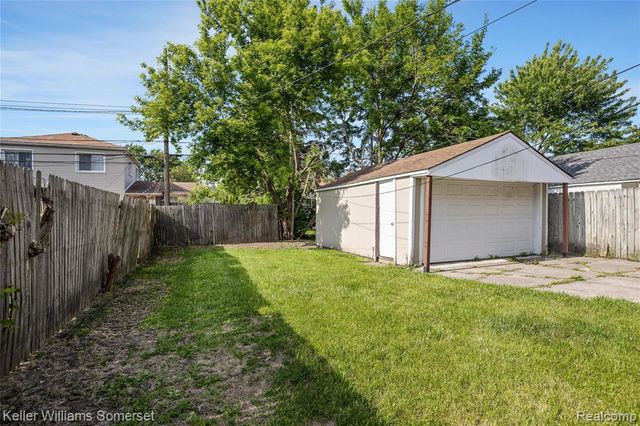 8289 Ford Avenue, Warren, MI 48089