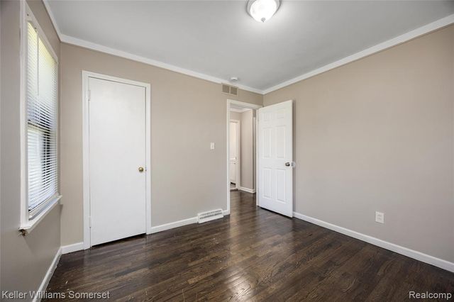 8289 Ford Avenue, Warren, MI 48089