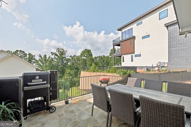 2775 Twisted Oak Lane, Marietta, GA 30066