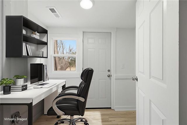 402 S Jefferson Street, Archie, MO 64725