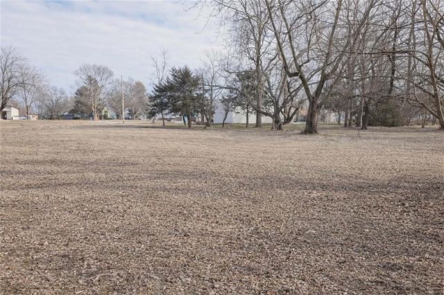 402 S Jefferson Street, Archie, MO 64725