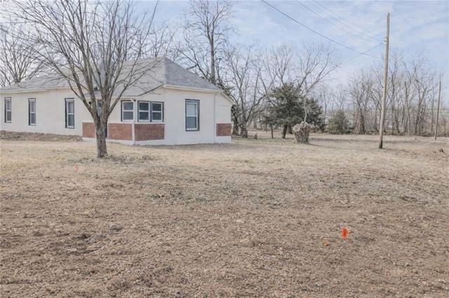 402 S Jefferson Street, Archie, MO 64725
