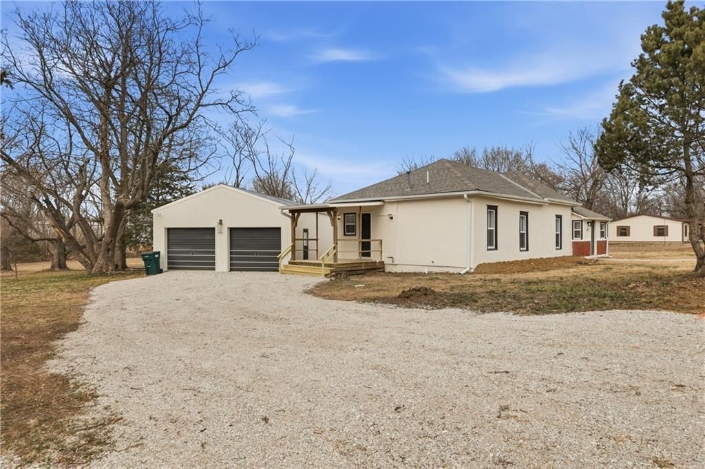 402 S Jefferson Street, Archie, MO 64725