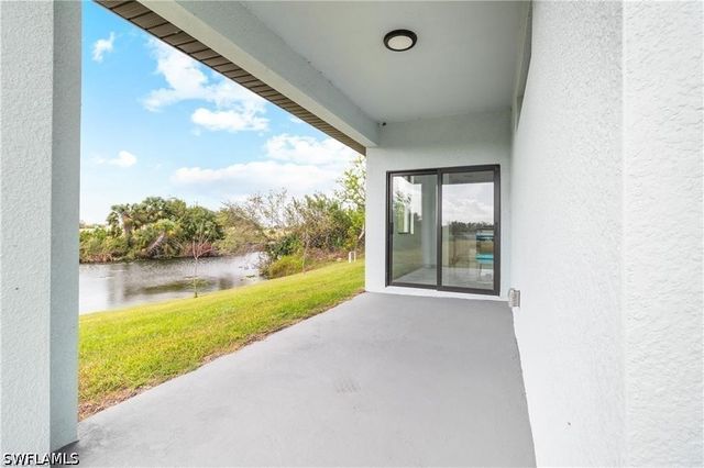 1806 NE 21st PL, Cape Coral, FL 33909