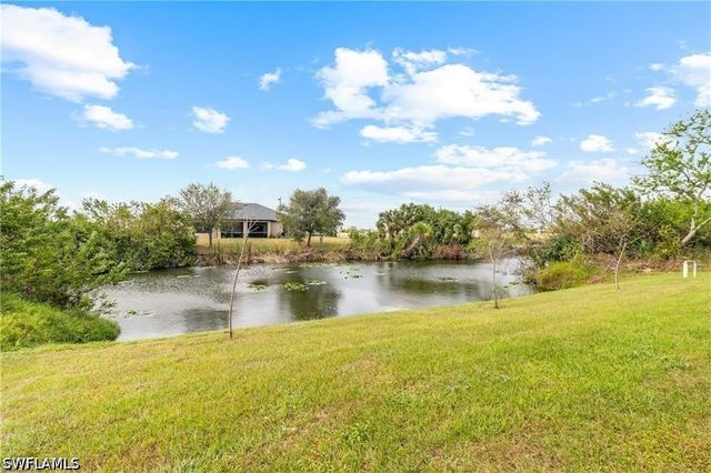 1806 NE 21st PL, Cape Coral, FL 33909