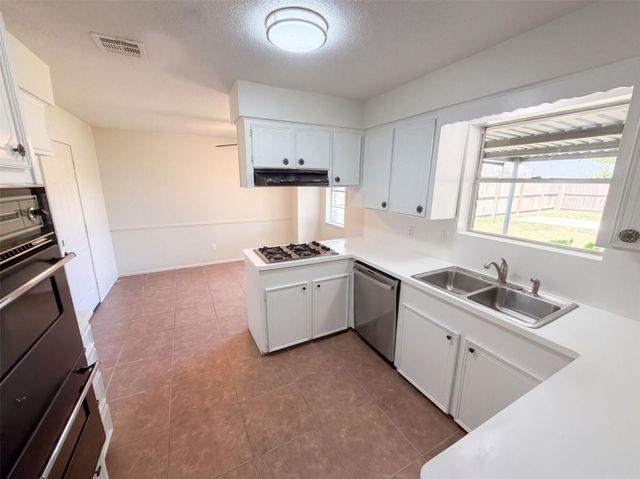 1913 Atlanta Street, Deer Park, TX 77536