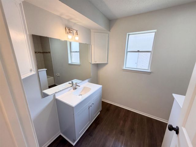 1913 Atlanta Street, Deer Park, TX 77536