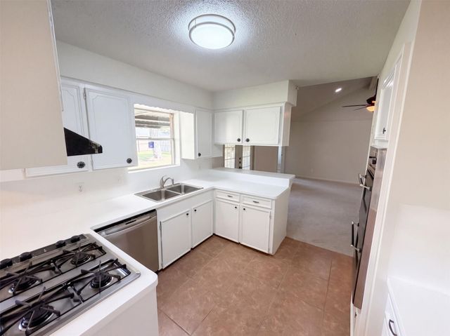 1913 Atlanta Street, Deer Park, TX 77536